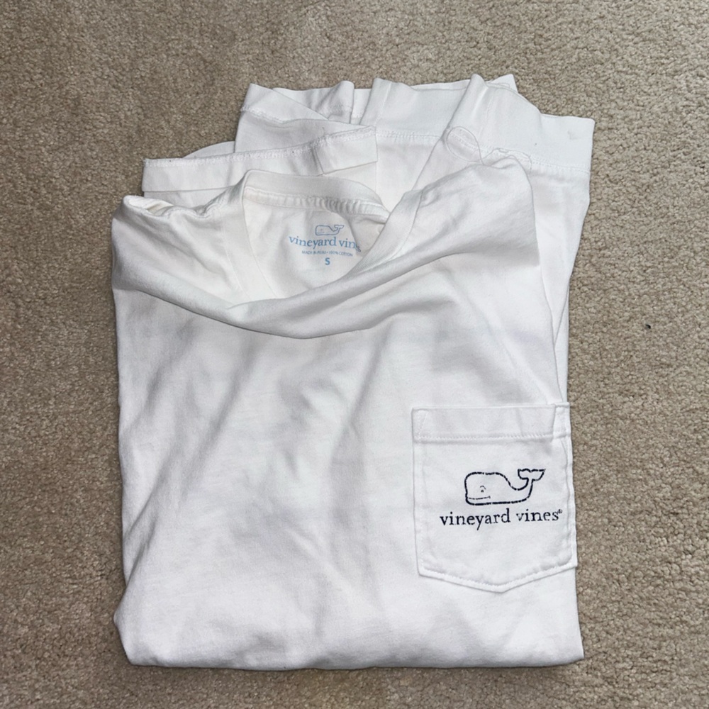 White Vineyard vines long sleeve T-shirt size small
